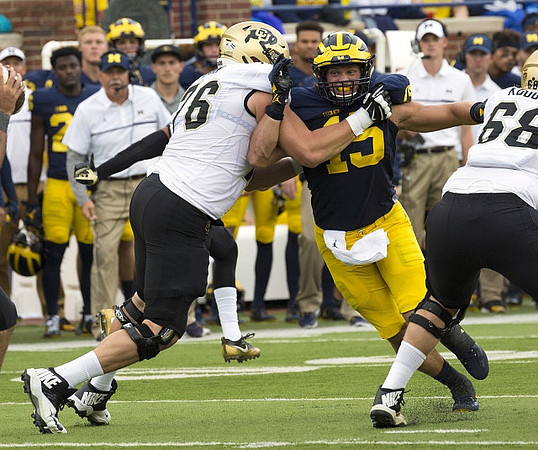 Chase Winovich (15)