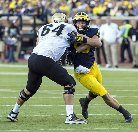 Chase Winovich (15)