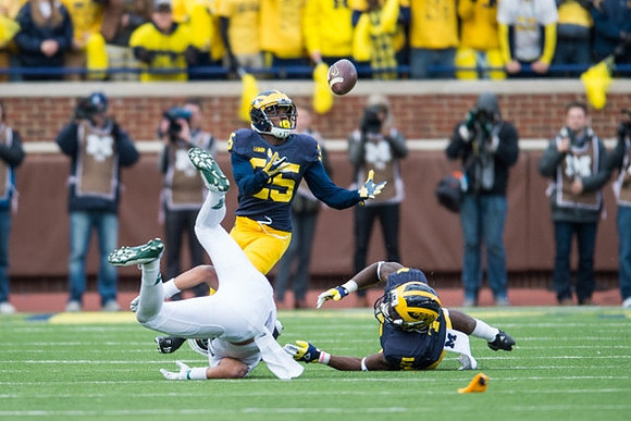 Dymonte Thomas (25) and Jabrill Peppers (5)