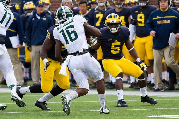 Royce Jenkins-Stone (52) and Jabrill Peppers (5)