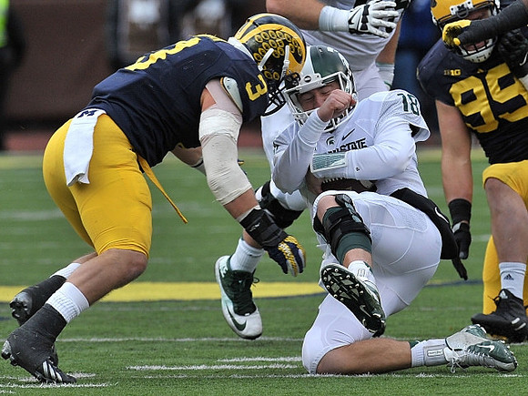 Desmond Morgan (3) and Matthew Godin (99)