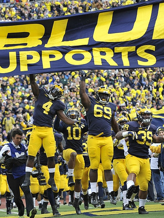 De'Veon Smith (4), Da'Mario Jones (10), Willie Henry (69), and Sione Houma (39)