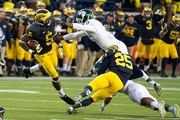 Jabrill Peppers (5) and Dymonte Thomas (25)