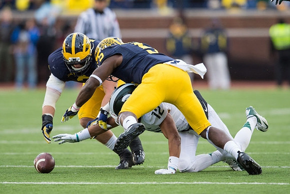 Desmond Morgan (3) and Jabrill Peppers (5)
