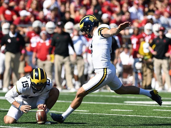 Garrett Moores (15) and Quinn Nordin (3)