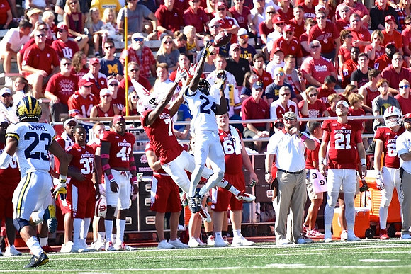 Tyree Kinnel (23) and Lavert Hill (24)