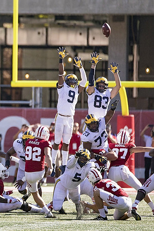 Rashan Gary (3), Aubrey Solomon (5), Mike McCray (9), Zach Gentry (83), and Maurice Hurst (73)