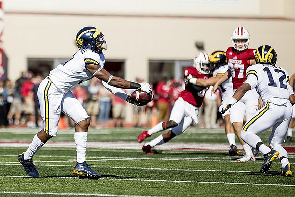Donovan Peoples-Jones (9) and Chris Evans (12)