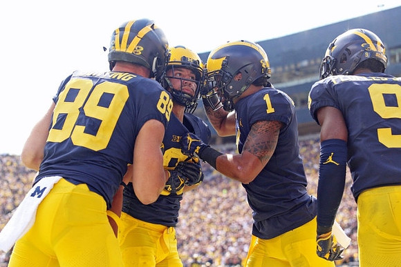 Ian Bunting (89), Grant Perry (88), Kekoa Crawford (1), and Donovan Peoples-Jones (9)