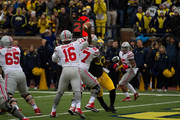 Taco Charlton (33)