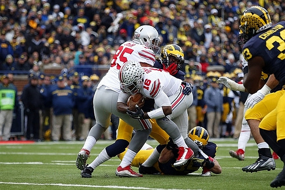 Taco Charlton (33)