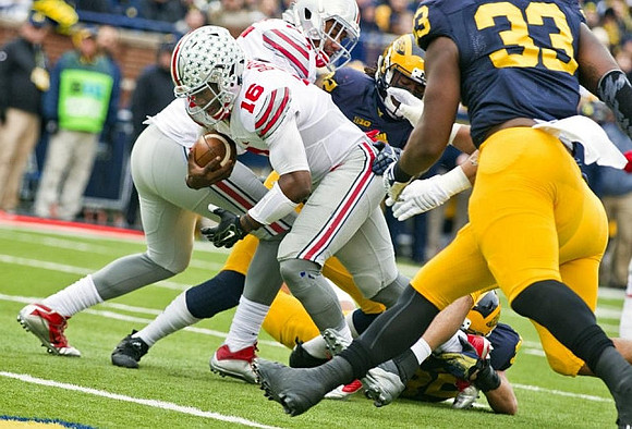 Taco Charlton (33)