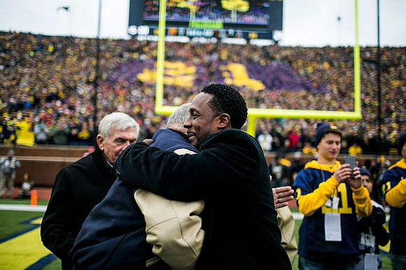 Desmond Howard (21) Number Retirement Tribute with Gary Moeller
