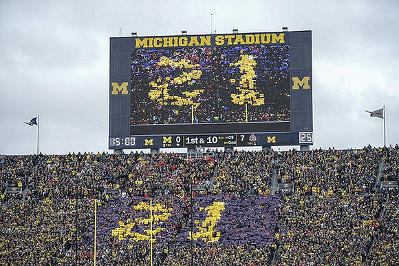 Desmond Howard (21) Number Retirement Tribute