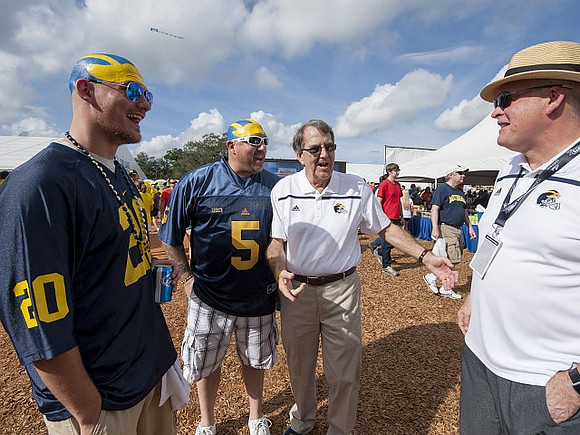 Lloyd Carr