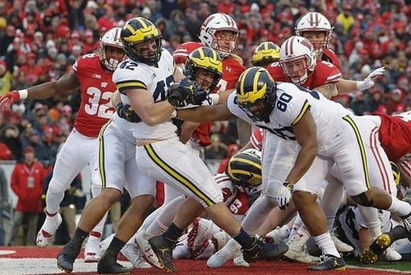 Ben Mason (42) and Khalid Hill (80)