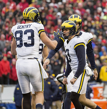 Zach Gentry (83), Ian Bunting (89), Garrett Moores (15), and Quinn Nordin (3)