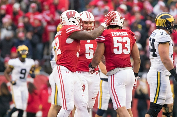 Donovan Peoples-Jones (9) and Ben Bredeson (74)