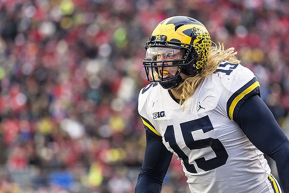 Chase Winovich (15)
