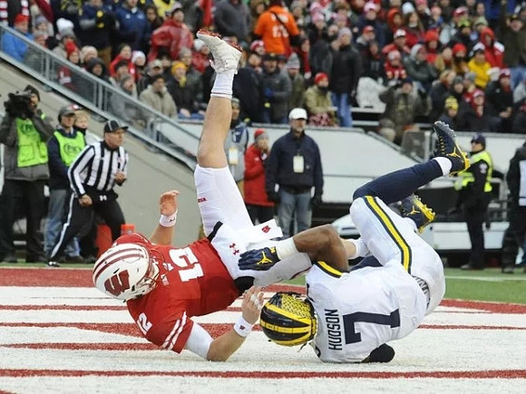 Khaleke Hudson (7)