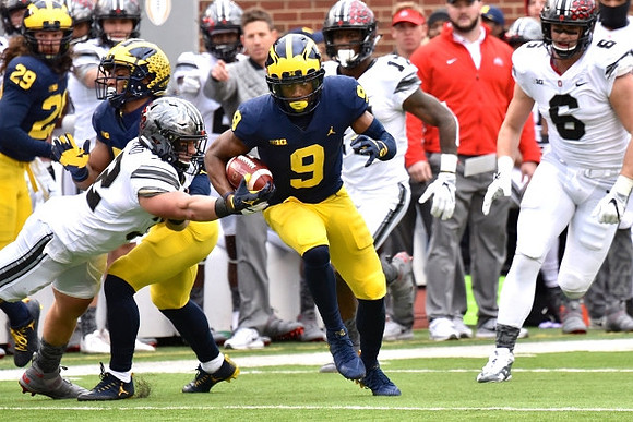 Jordan Glasgow (29) and Donovan Peoples-Jones (9)