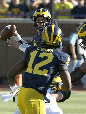 Wilton Speight (3) and Chris Evans (12)