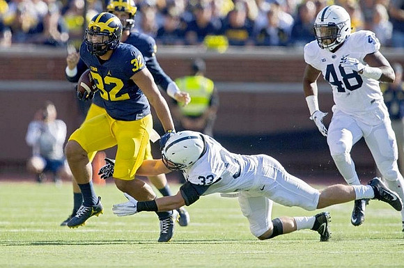 Ty Isaac (32) and Wilton Speight (3)