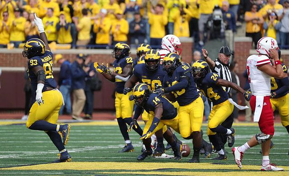 Lawrence Marshall (93), David Long (22), Josh Metellus (14), Michael Dwumfour (50), Devin Bush (10), and Lavert Hill (24)