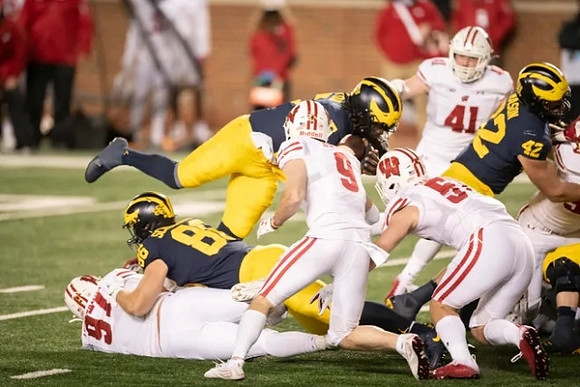 Luke Schoonmaker (86), Joe Milton (5), and Ben Mason (42)