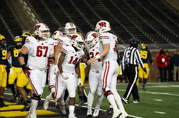 Taylor Upshaw (91) and Donovan Jeter (95)