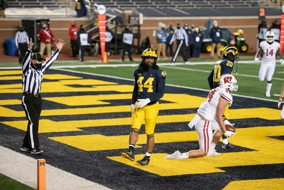 Cameron McGrone (44) and Brad Hawkins (20)