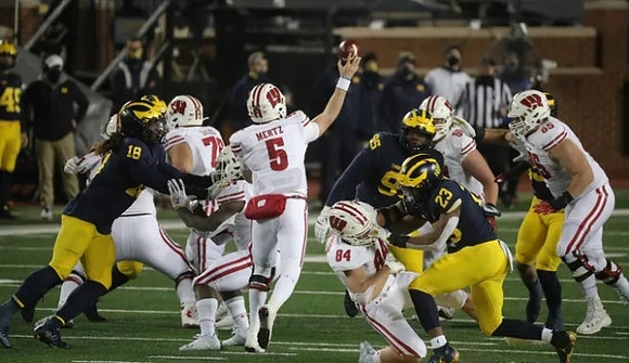 Luiji Vilain (18), Donovan Jeter (95), and Michael Barrett (23)