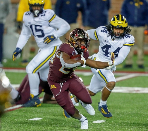 Christopher Hinton (15) and Cameron McGrone (44)