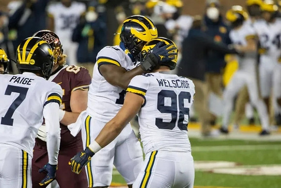 Makari Paige (7), Kwity Paye (19), and Julius Welschof (96)