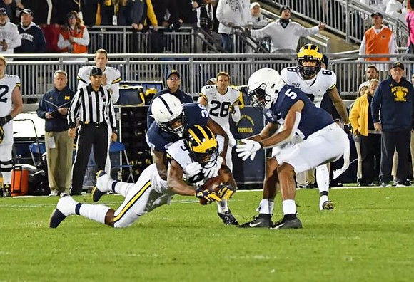 Donovan Peoples-Jones (9) and Ronnie Bell (8)