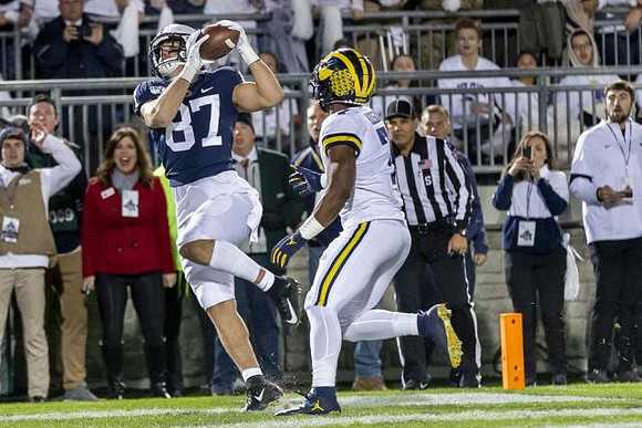 Khaleke Hudson (7)