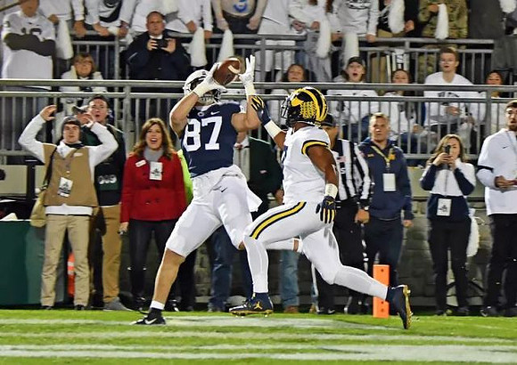 Khaleke Hudson (7)