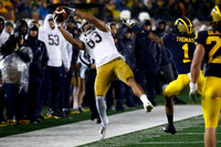 Ambry Thomas (1) and Jordan Glasgow (29)