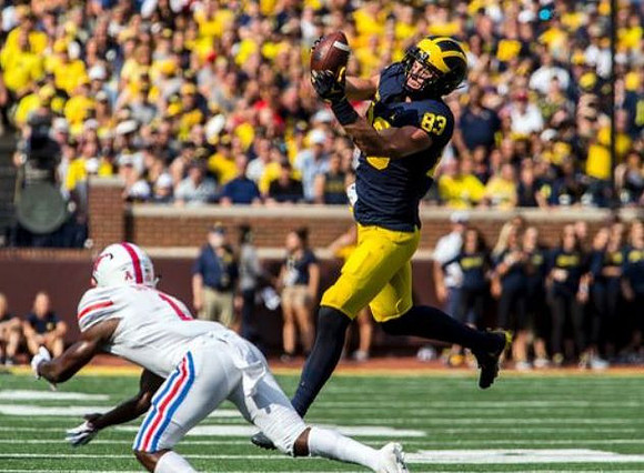 Zach Gentry (83)
