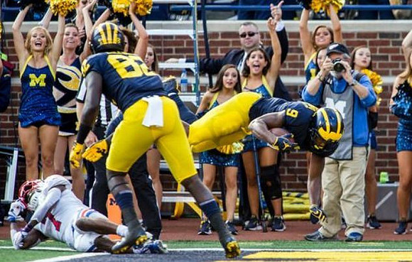 Nick Eubanks (82) and Donovan Peoples-Jones (9)