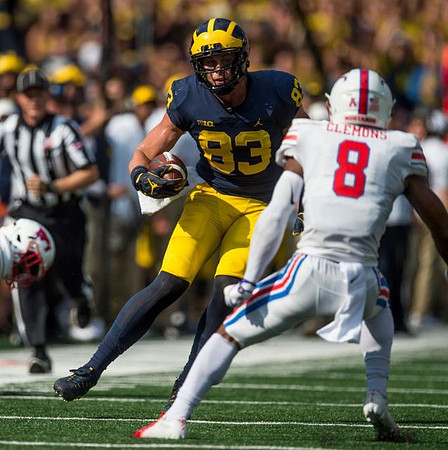 Zach Gentry (83)
