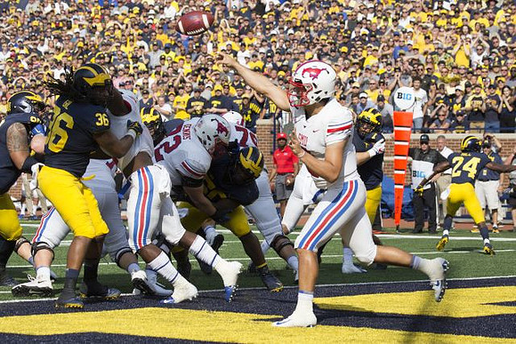 Devin Gil (36) and Lavert Hill (24)