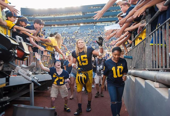 Chase Winovich (15)