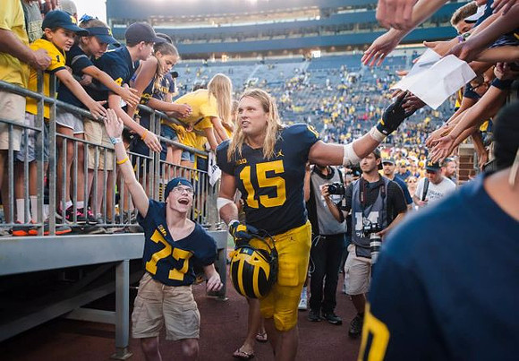 Chase Winovich (15)