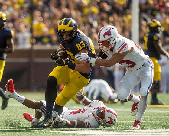 Zach Gentry (83)