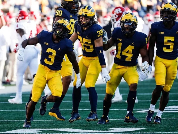 A.J. Henning (3), Mike Morris (90), Caden Kolesar (35), Quinten Johnson (14), and DJ Turner (5)