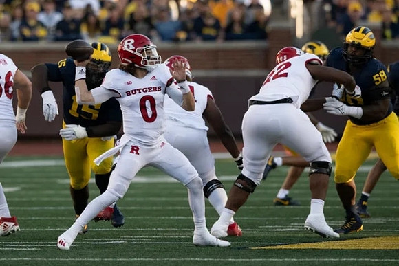 Christopher Hinton (15), and Mazi Smith (58)