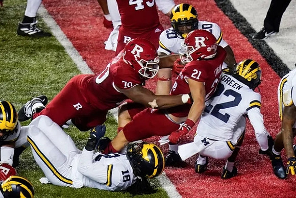 Luiji Vilain (18) and Gemon Green (22)