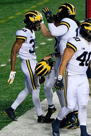 Daxton Hill (30) and Ben VanSumeren (40)