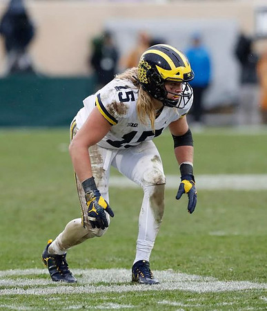 Chase Winovich (15)